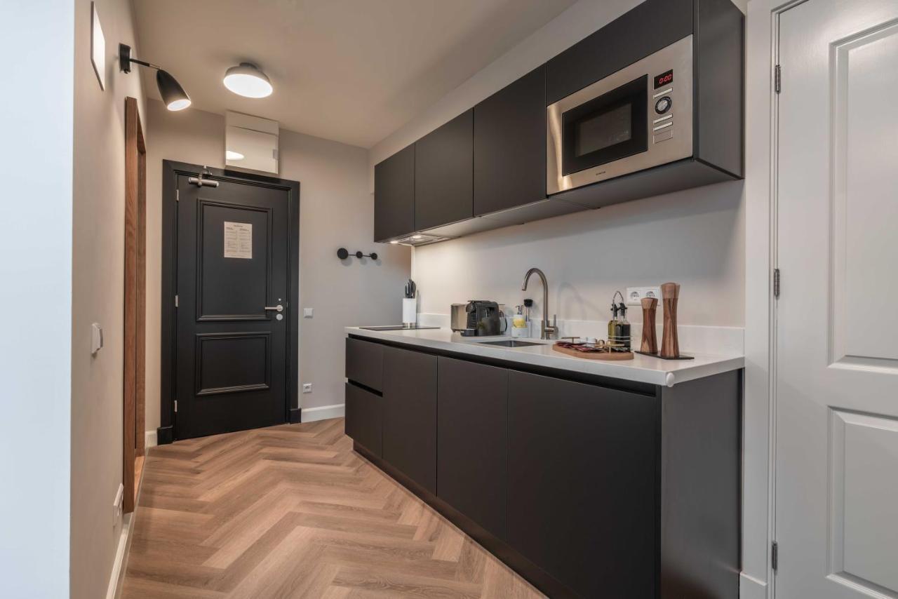 Limehome Keizerstraat Aparthotel 3*